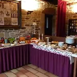 Manoir De La Fabregues Bed and Breakfast Estaing (Aveyron)