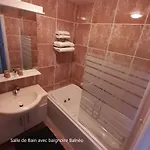 Bed and Breakfast Manoir De La Fabregues 4*