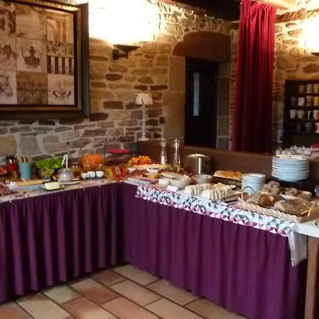 Manoir De La Fabregues B&B 에스탱