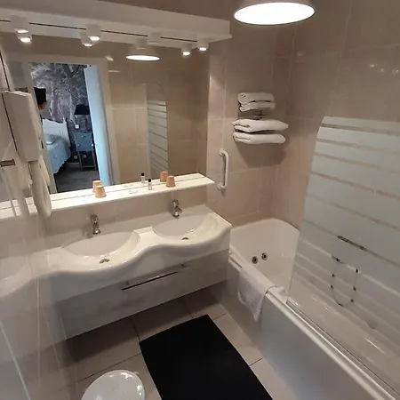 Manoir De La Fabregues 4*