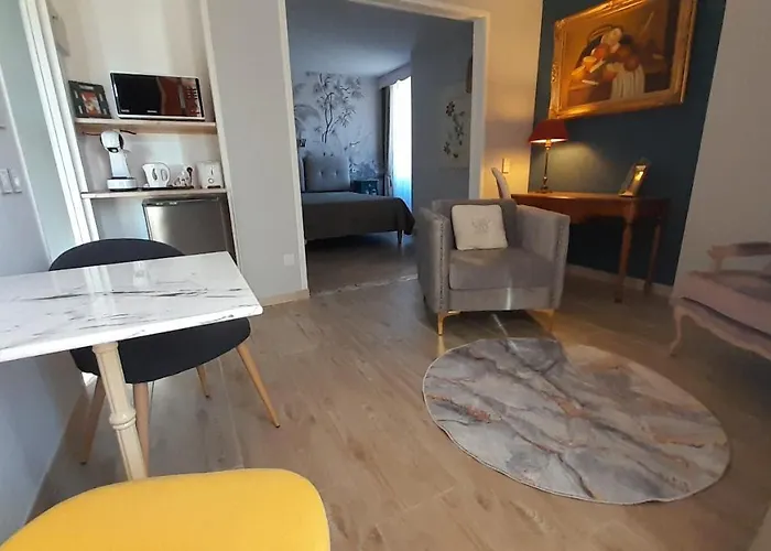 ベッド・アンド・ブレックファスト Manoir De La Fabregues 4*