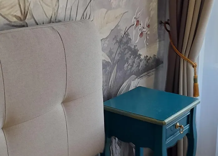 Manoir De La Fabregues 4* エスタン