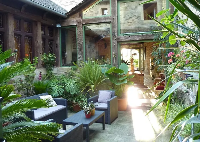 ベッド・アンド・ブレックファスト Manoir De La Fabregues エスタン