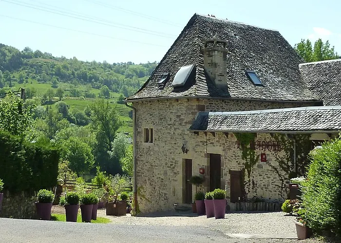 Manoir De La Fabregues エスタン