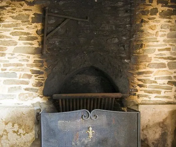 ベッド・アンド・ブレックファスト Manoir De La Fabregues