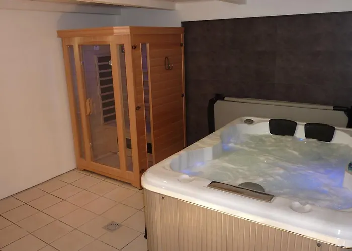 Manoir De La Fabregues ベッド・アンド・ブレックファスト エスタン